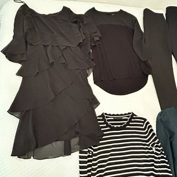 WOMEN's Clothing LOT, Size Small - Picture 2 of 4